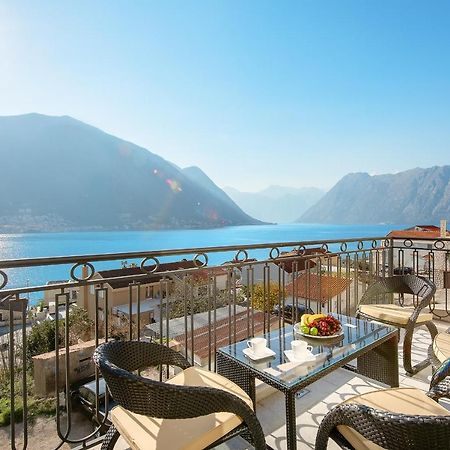 2Montenegro Limeta Apartments With Pool Kotor Luaran gambar