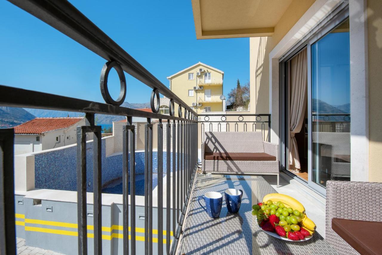 2Montenegro Limeta Apartments With Pool Kotor Luaran gambar
