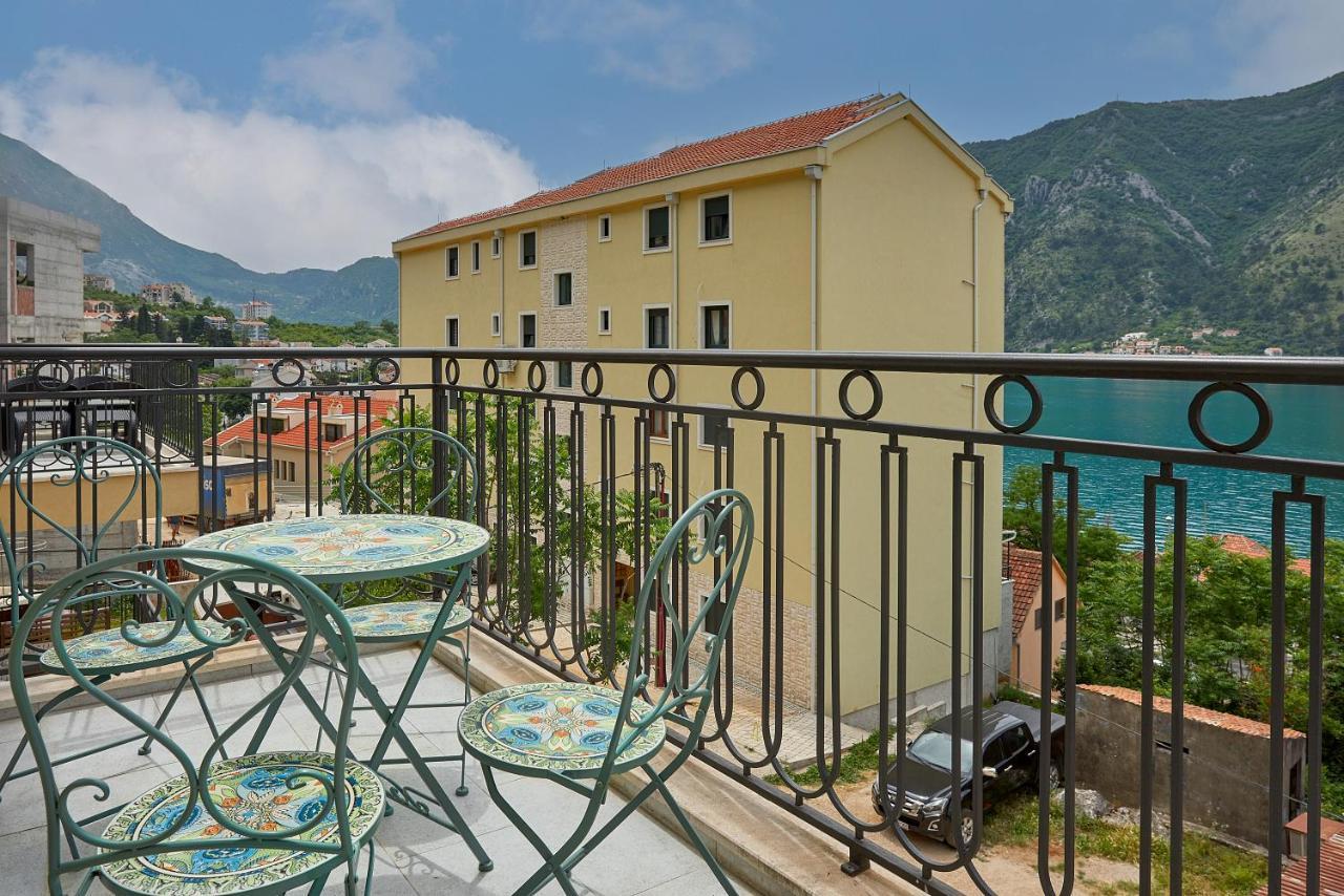 2Montenegro Limeta Apartments With Pool Kotor Luaran gambar